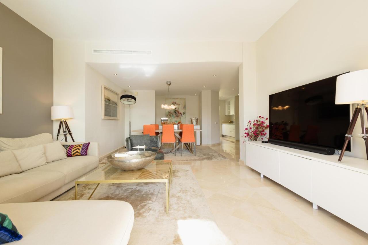 Appartamento Home, With Sea Views, South Facing And Close To The Golf Course And The Beach, In Elviria Hills *