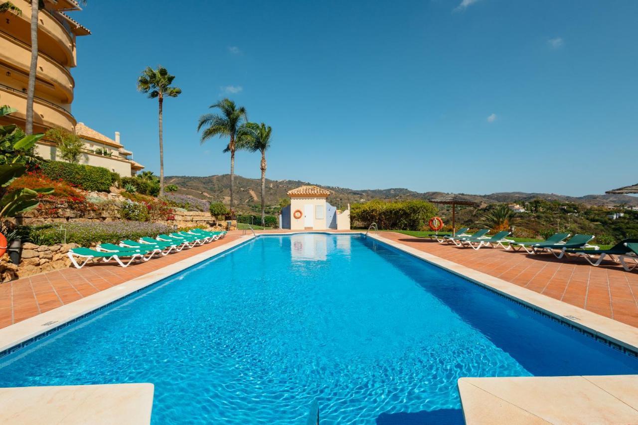 Home, With Sea Views, South Facing And Close To The Golf Course And The Beach, In Elviria Hills Marbella