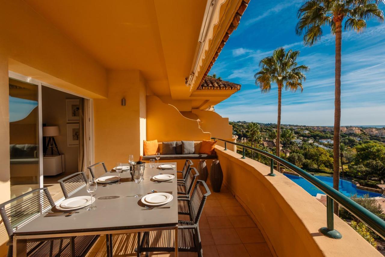 Home, With Sea Views, South Facing And Close To The Golf Course And The Beach, In Elviria Hills Appartamento *