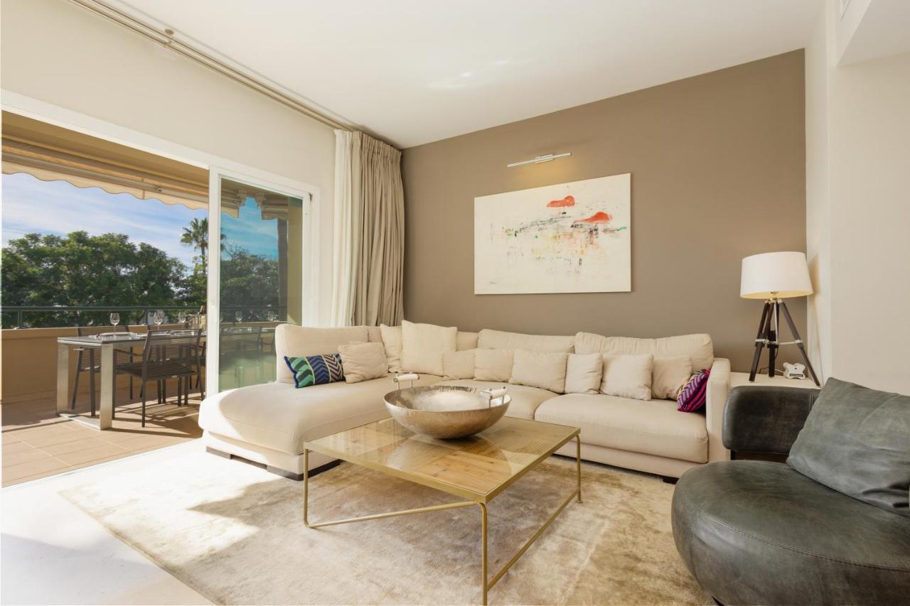 Apartment Seaside Golf Retreat: Elviria Hills